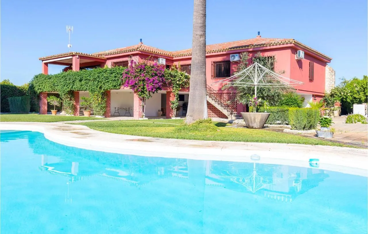 Awesome Home In Moron De La Frontera
