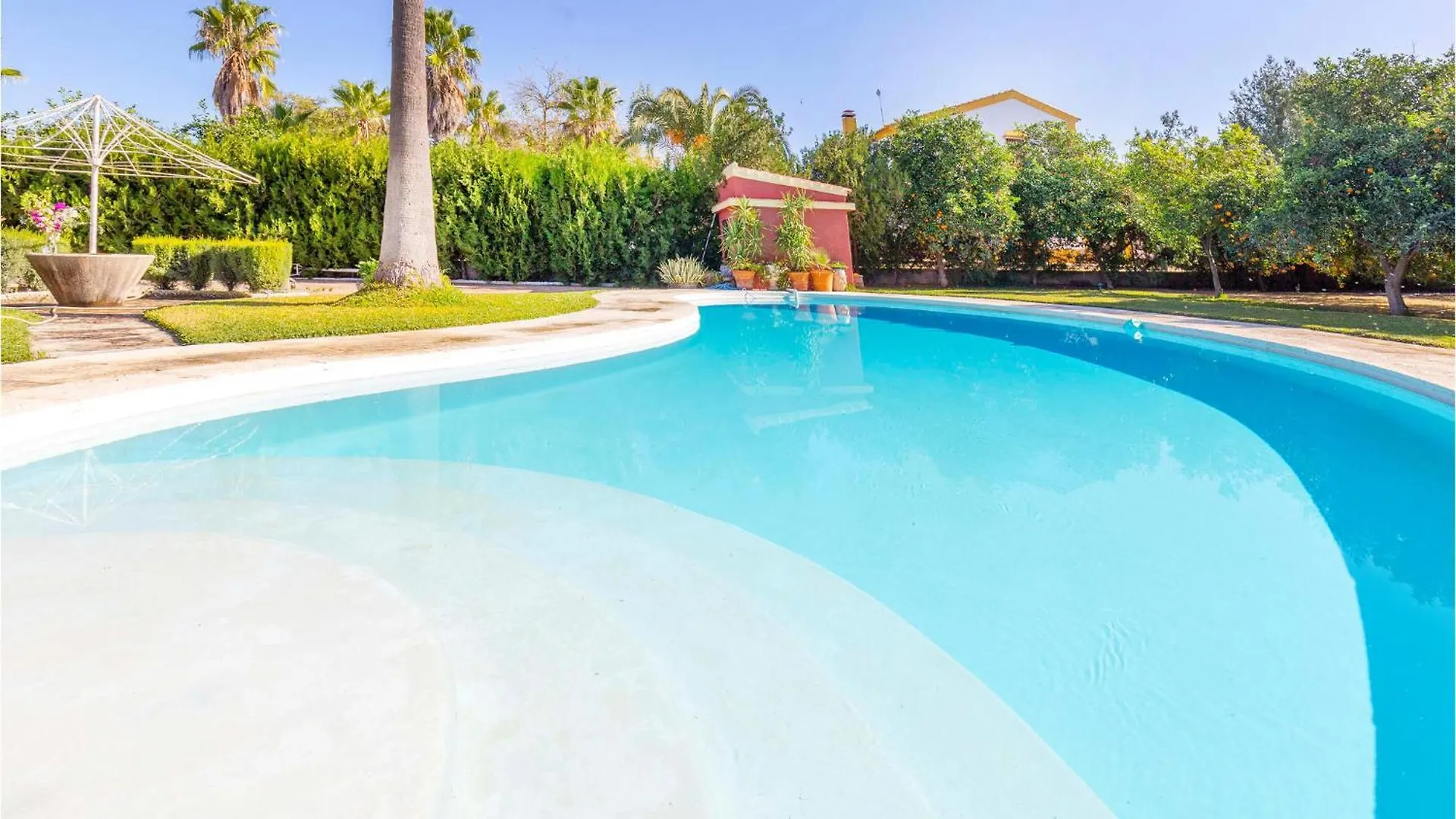 Holiday home Awesome Home In Moron De La Frontera
